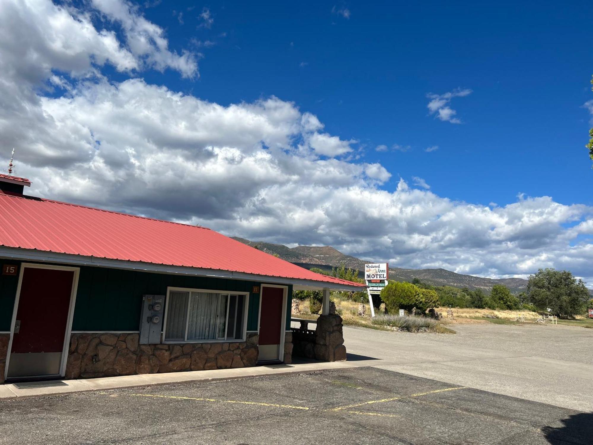 Redwood Arms Motel Paonia Εξωτερικό φωτογραφία